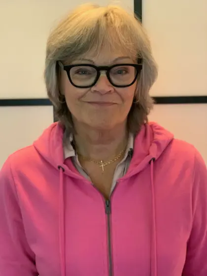 Bild av Annika Åkerlund, som nu debuterar som författare