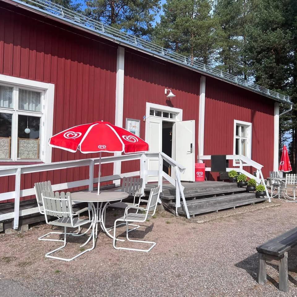 Fira nationaldagen i Vuollerim