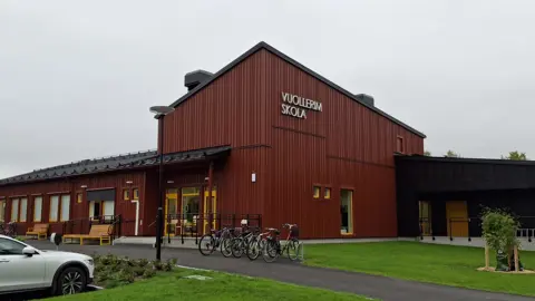 Invigning av nya skolan i Vuollerim
